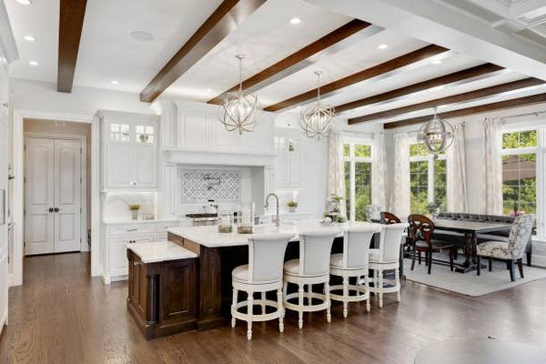 Stylish Kitchen Renovations in Lake St. Louis